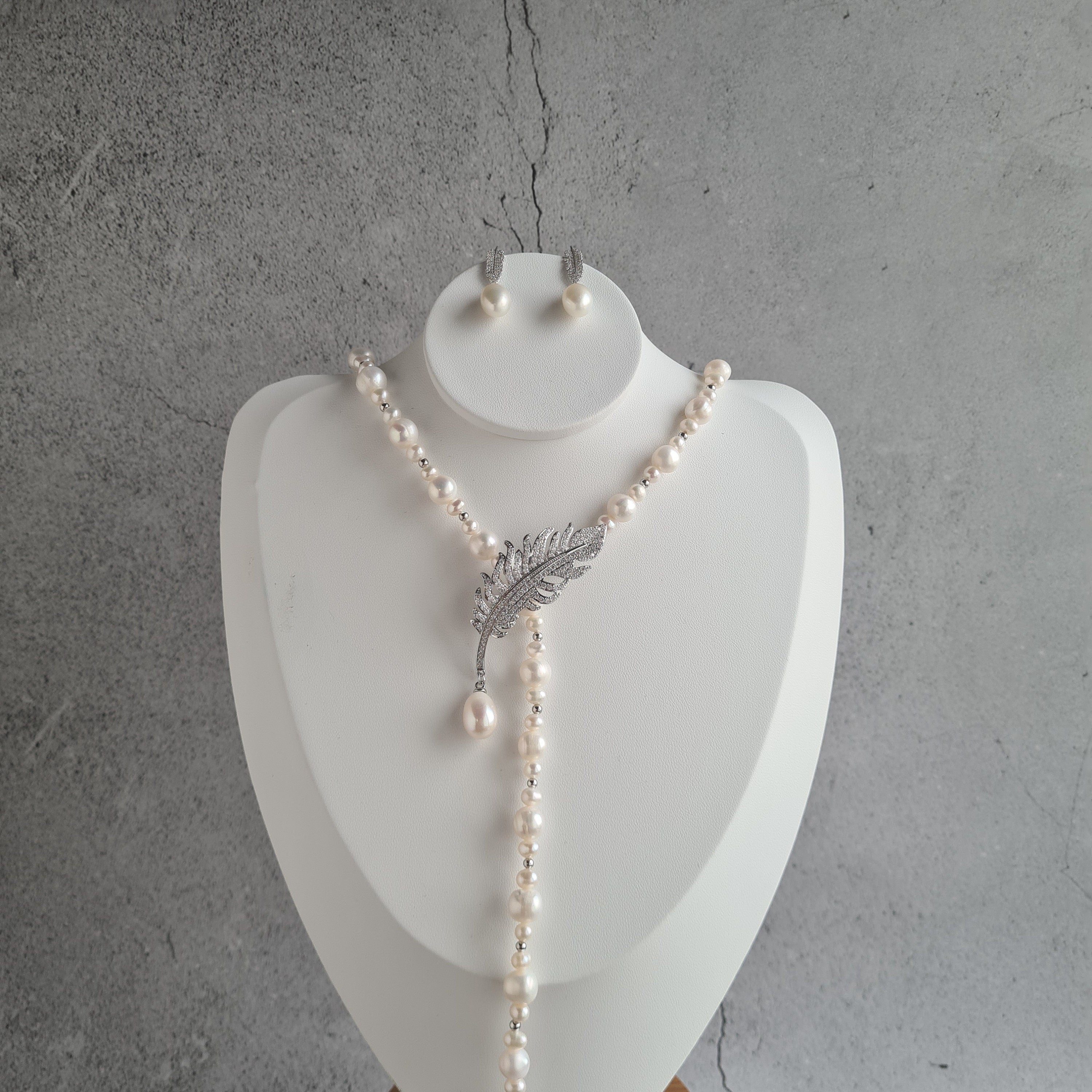 Freshwater pearl lariat on sale necklace