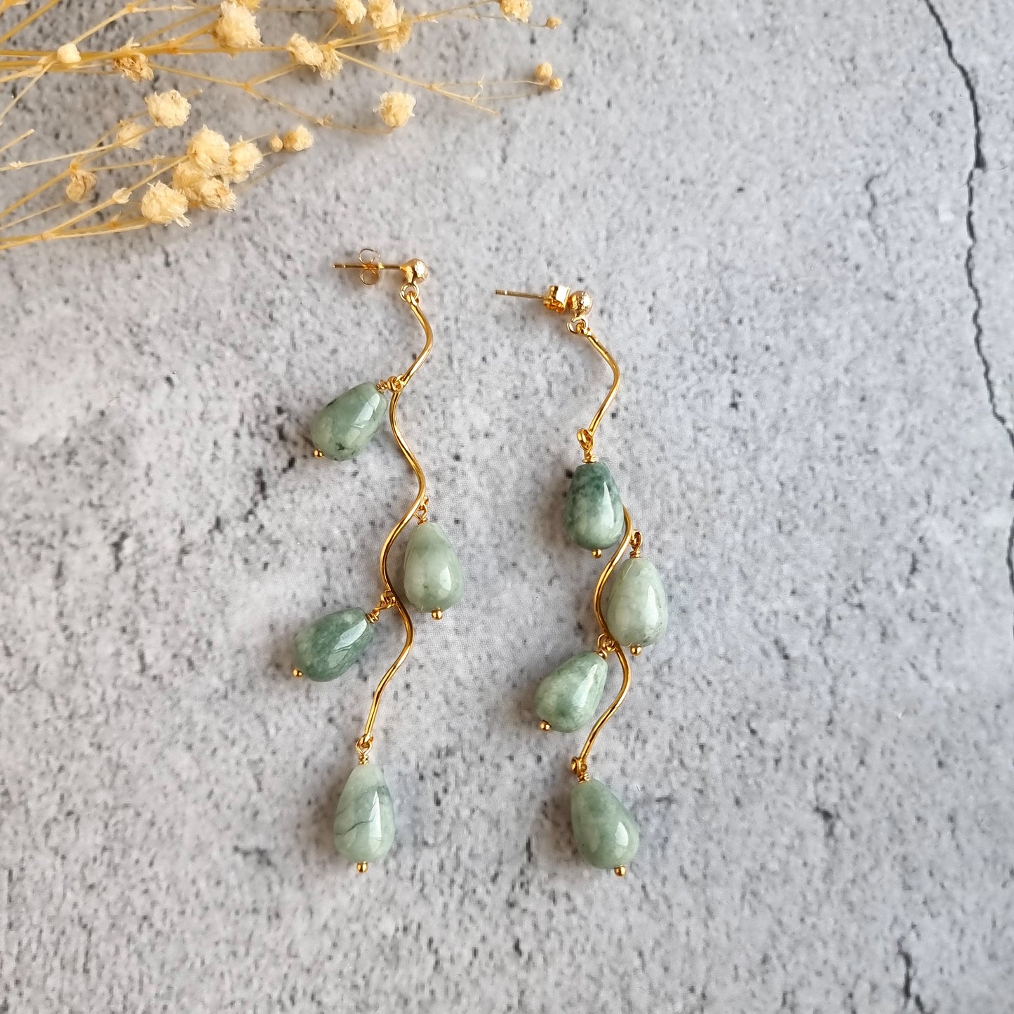 Vine Gemstone - Jade